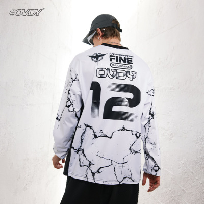 Long-sleeved street round neck couple T-shirt for men and women 53