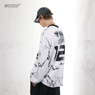 Long-sleeved street round neck couple T-shirt for men and women 53