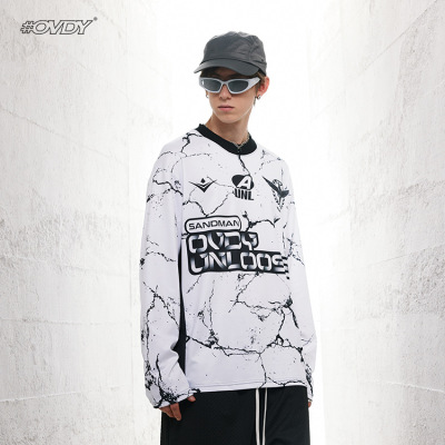 Long-sleeved street round neck couple T-shirt for men and women 53