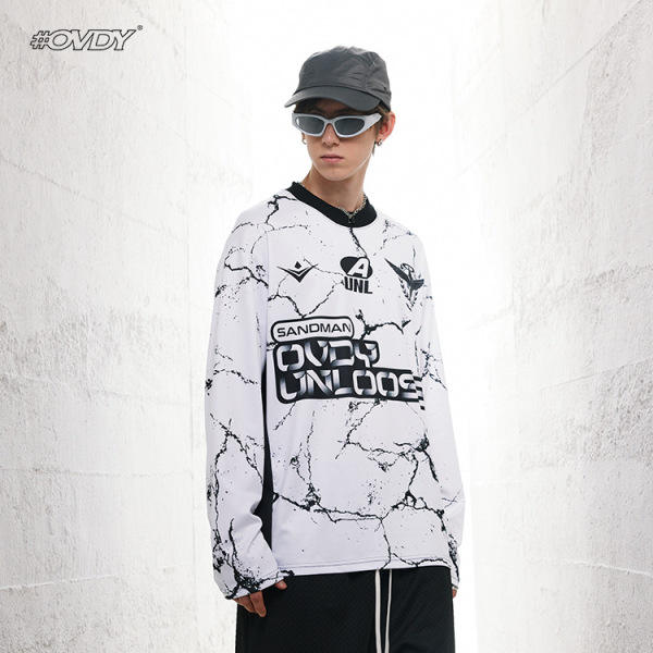 Long-sleeved street round neck couple T-shirt for men and women 53