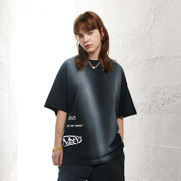 Spray-painted gradient American trendy brand round neck t-shirt 41
