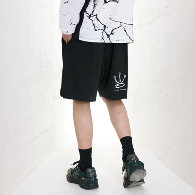 New sports style shorts street retro black five-point pants 81