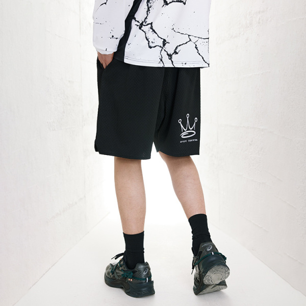 New sports style shorts street retro black five-point pants 81