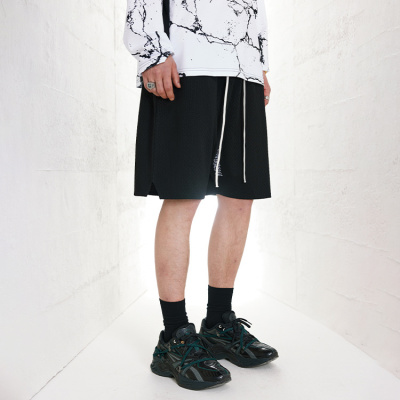 New sports style shorts street retro black five-point pants 81